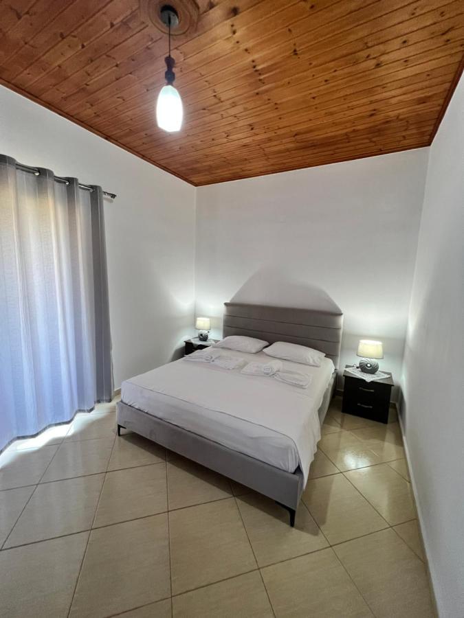 Hotel Moscopole คซามิล ภายนอก รูปภาพ