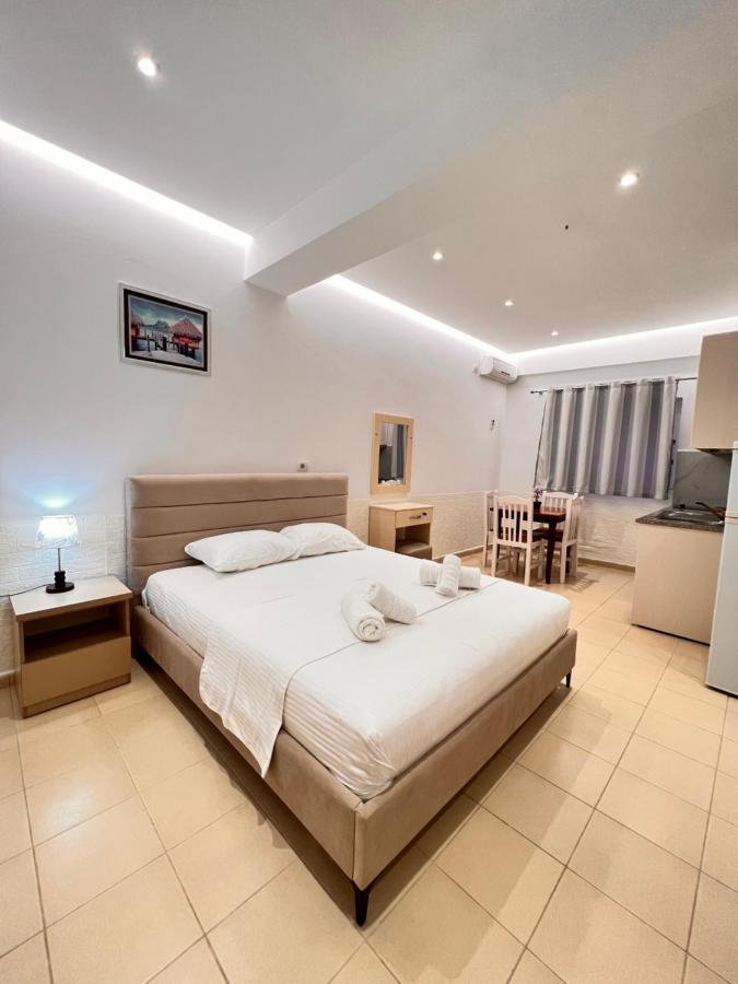 Hotel Moscopole คซามิล ภายนอก รูปภาพ