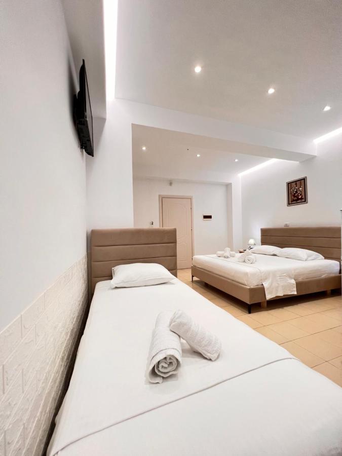 Hotel Moscopole คซามิล ภายนอก รูปภาพ