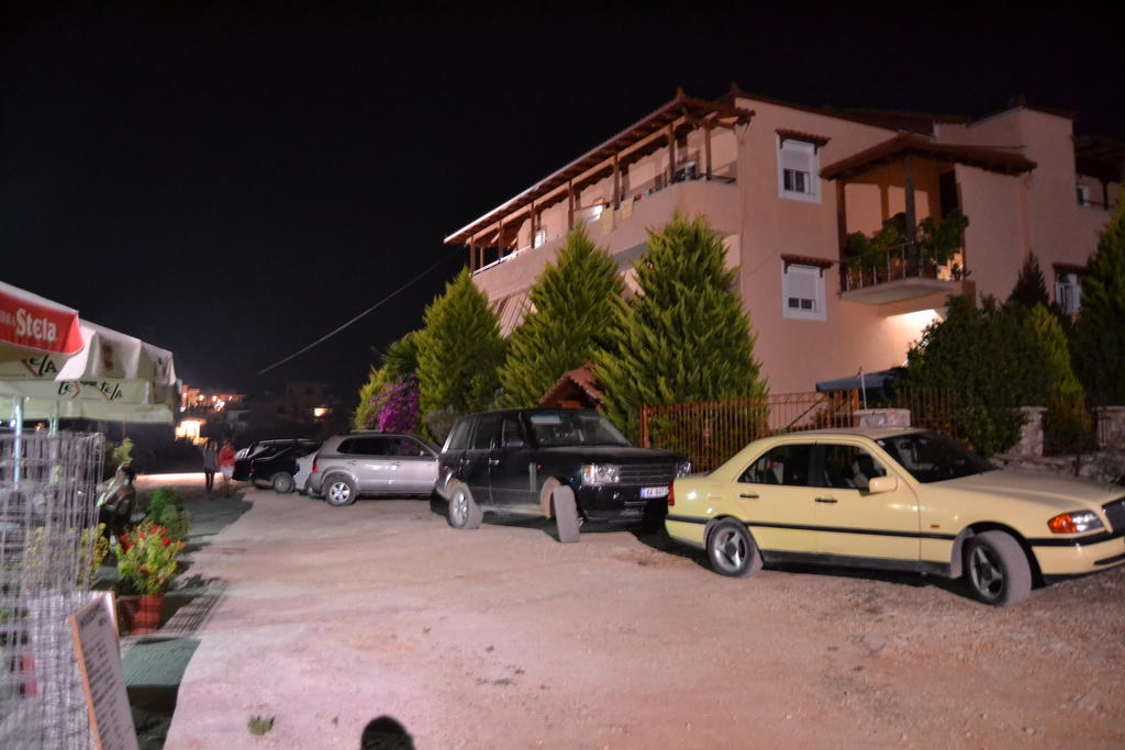 Hotel Moscopole คซามิล ภายนอก รูปภาพ