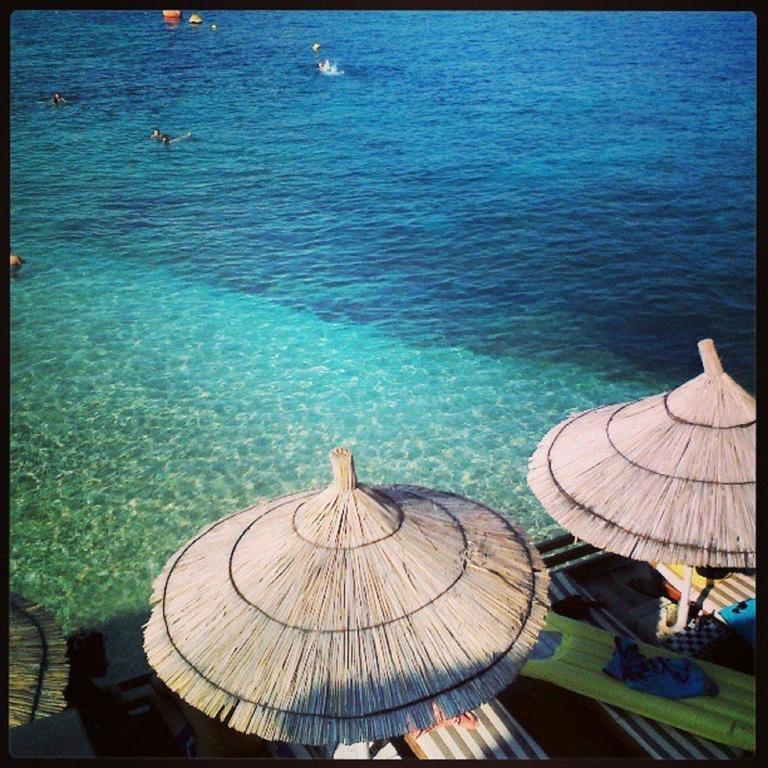 Hotel Moscopole คซามิล ภายนอก รูปภาพ