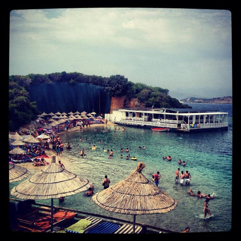 Hotel Moscopole คซามิล ภายนอก รูปภาพ