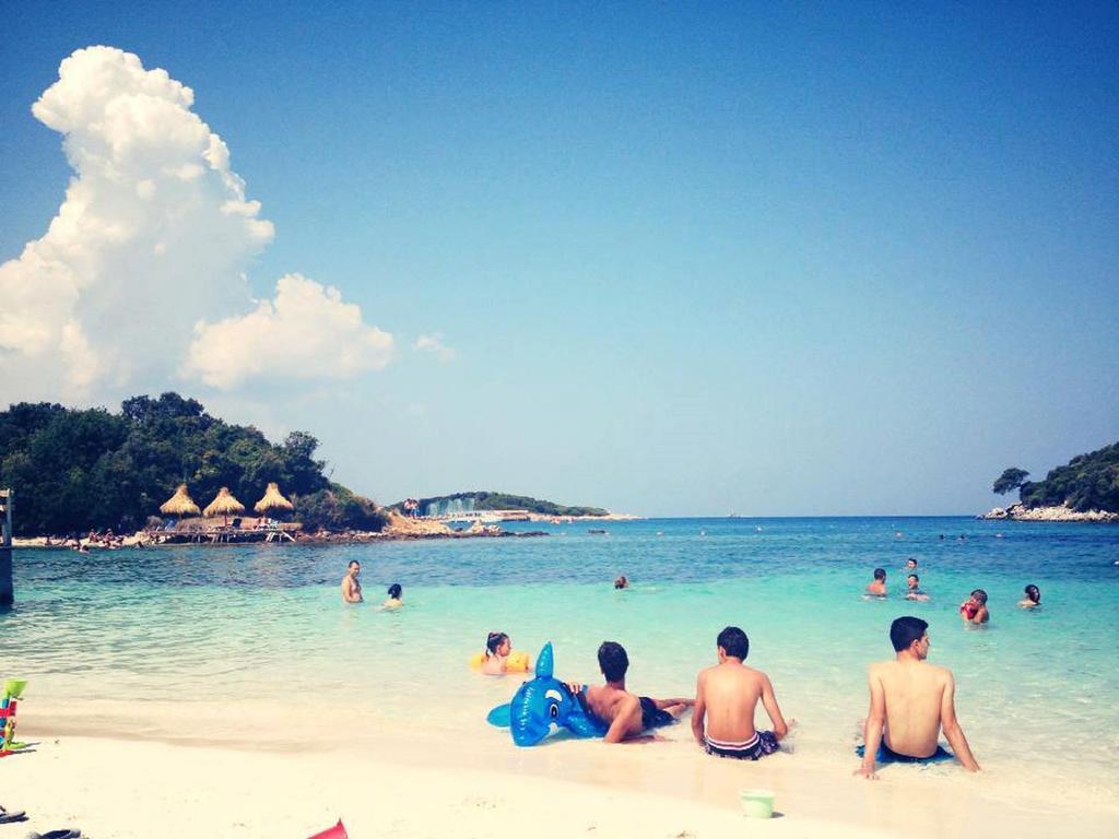 Hotel Moscopole คซามิล ภายนอก รูปภาพ
